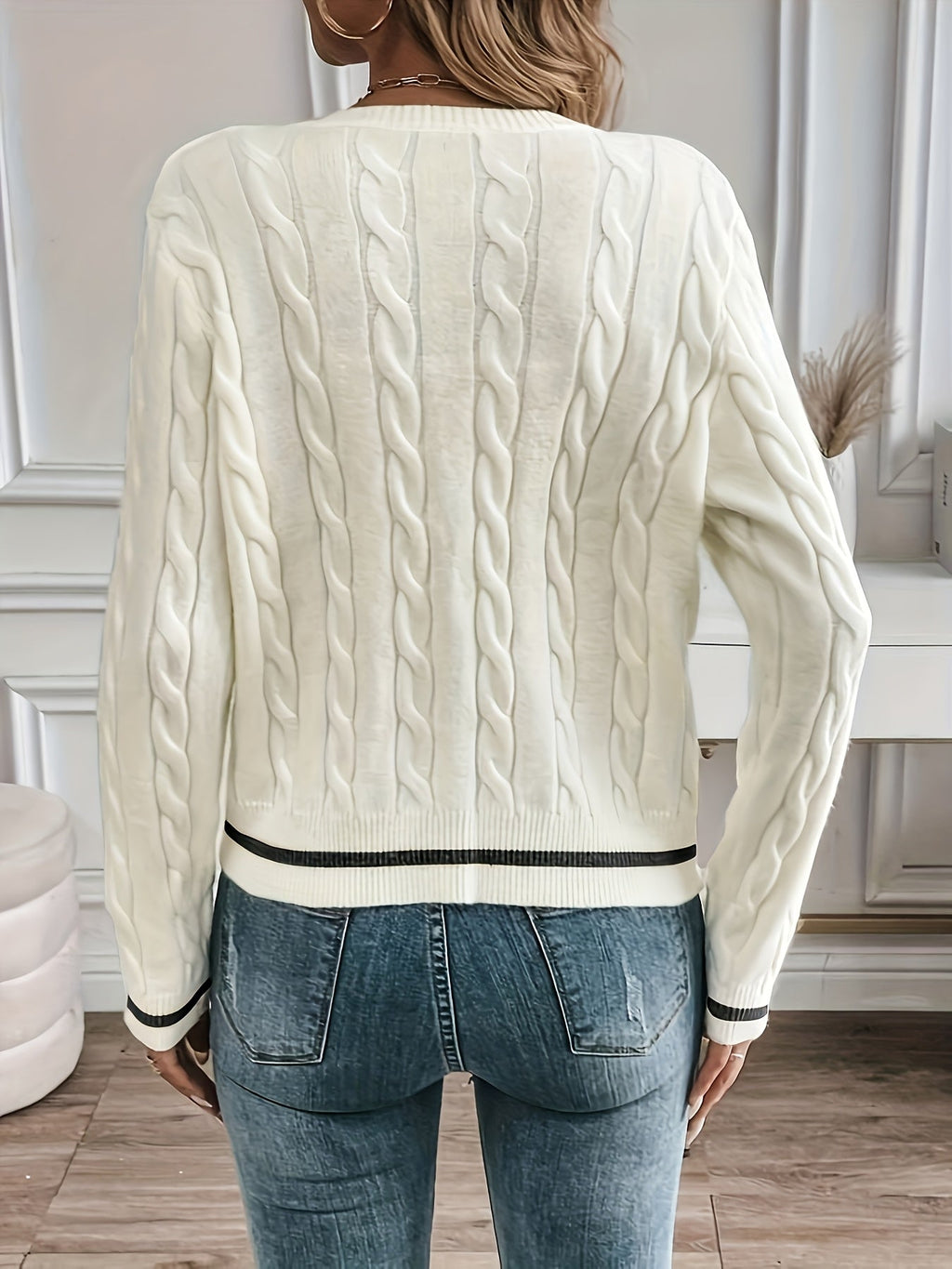 Women’s Cable Knit Cardigan – Refined Soft Layer