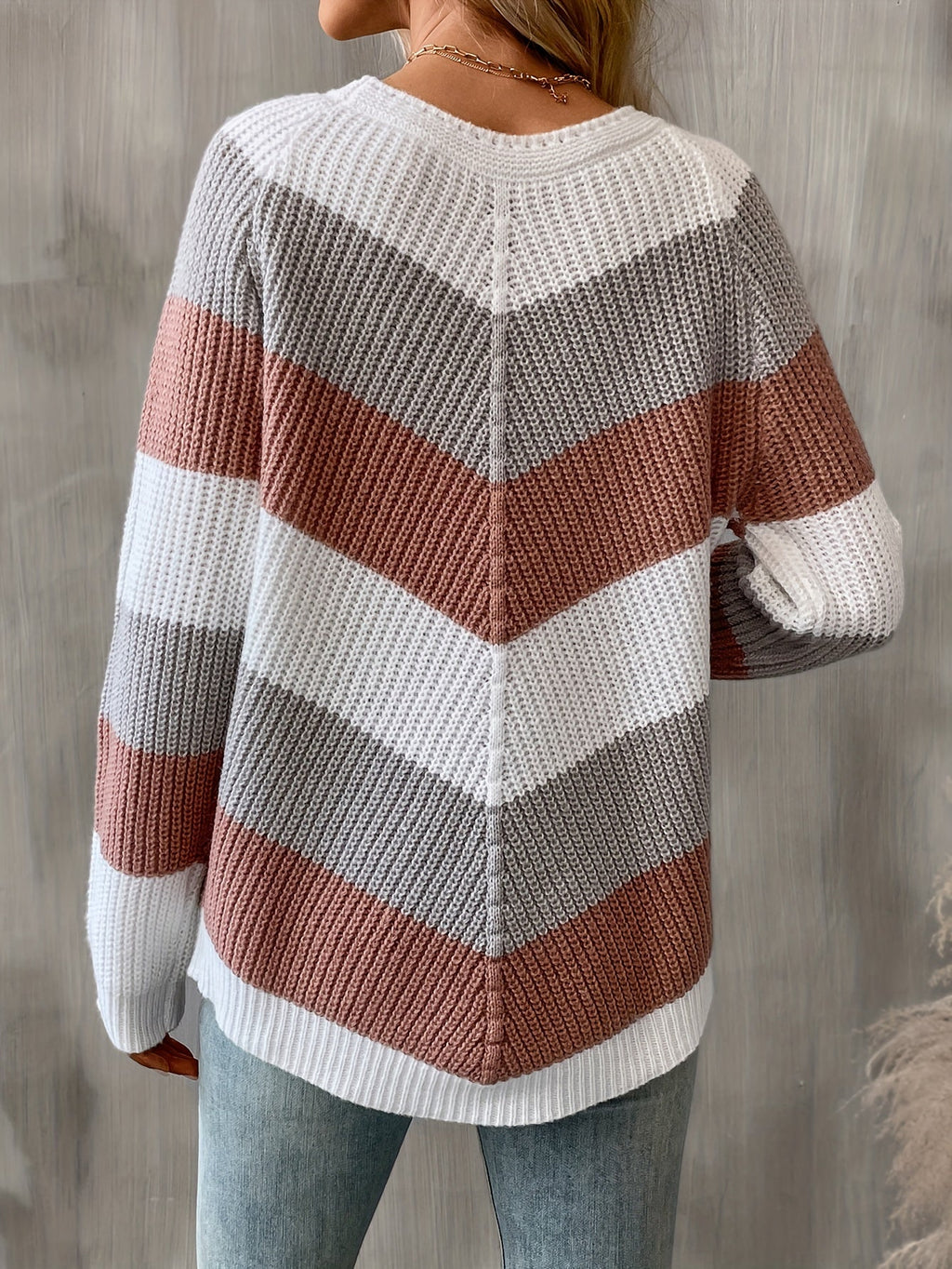 Women’s Colorblock Chevron Knit Sweater – Modern Cozy Style