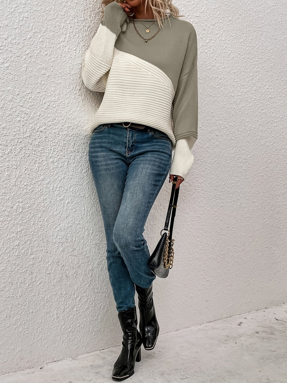 Women’s Color Block Relaxed Sweater – Modern Cozy Knit