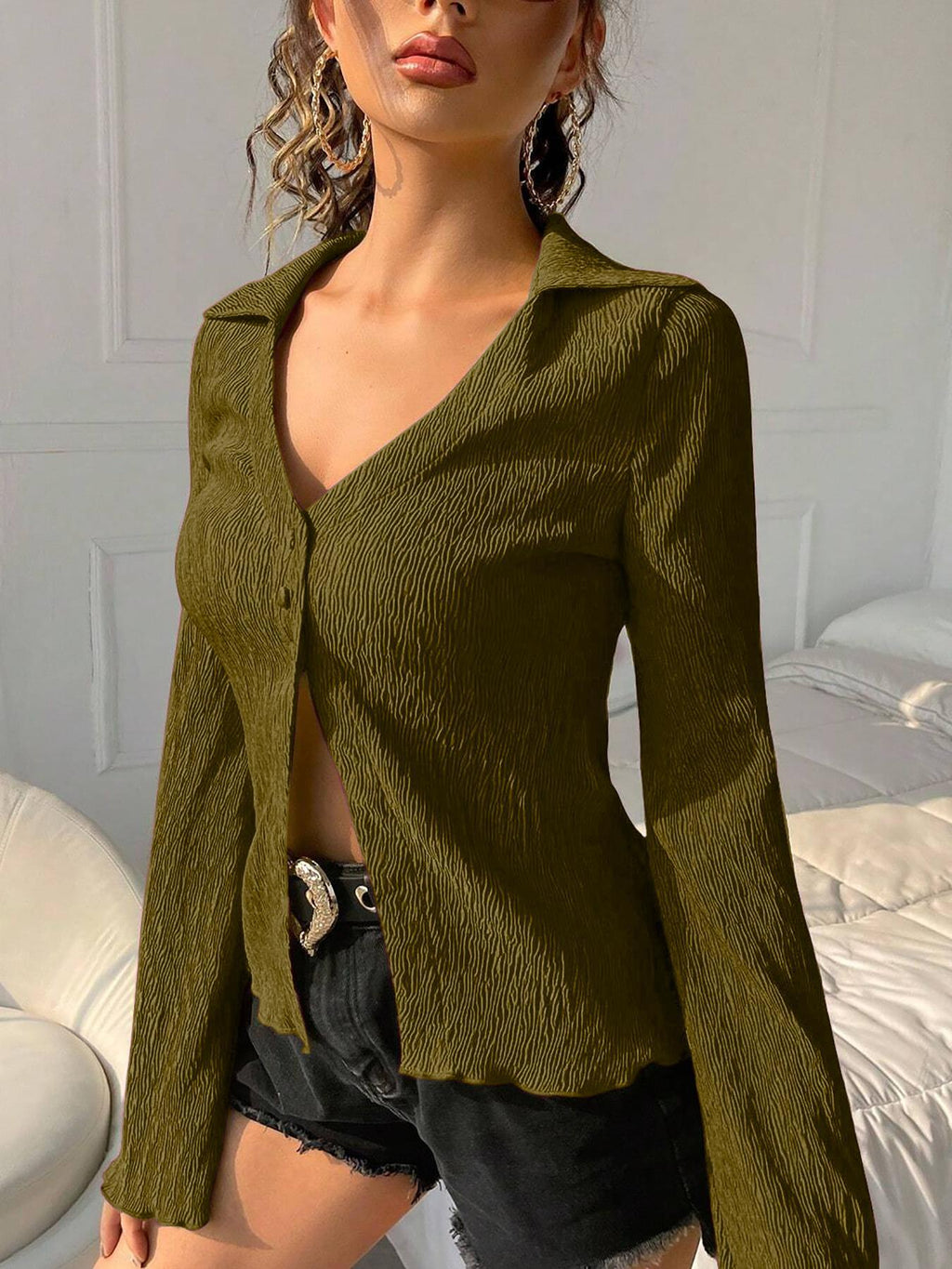 Retro Close-Knit Long-Sleeve Top - Soft and Easy