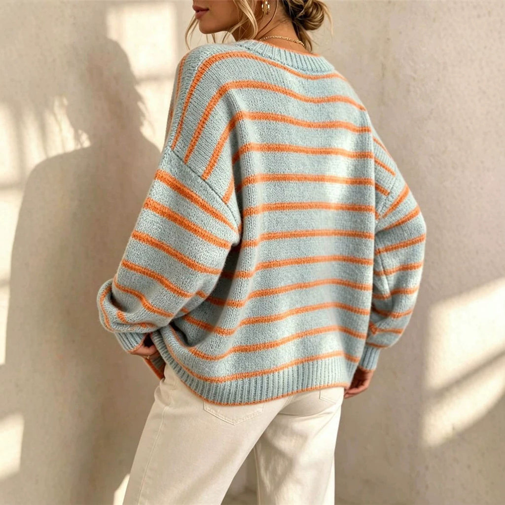 Round-Neck Knit Pullover Sweater - Casual and Comfortable