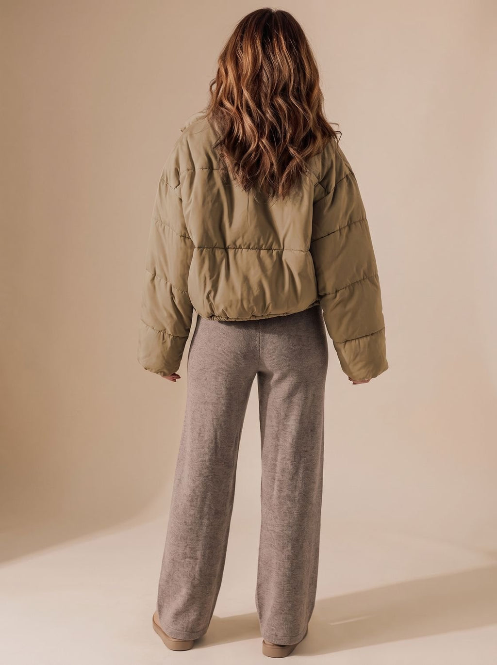Women’s Cropped Oversized Puffer Jacket - Warm and Modern